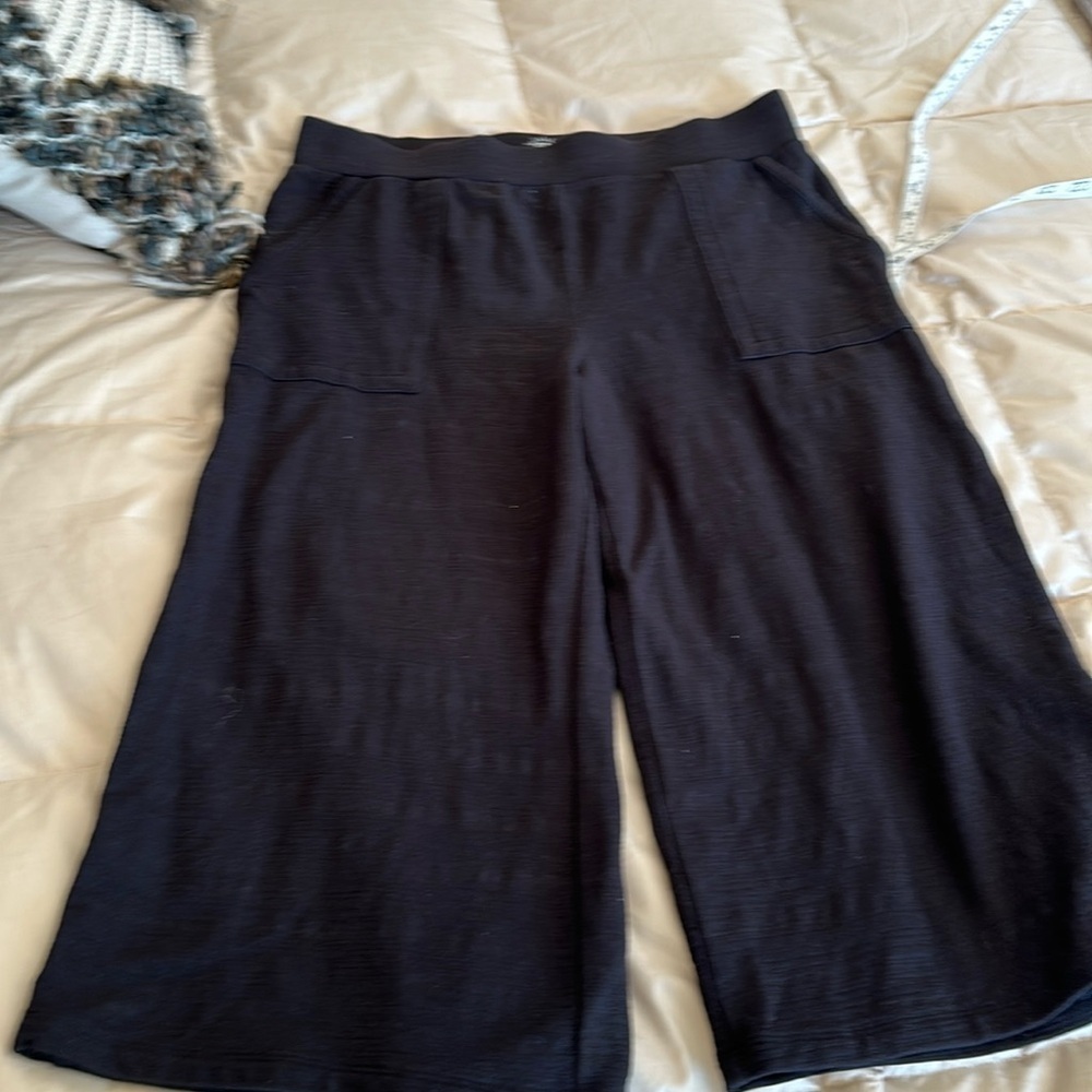 T For Talbots wide leg black cotton slub pant MP like new front pockets